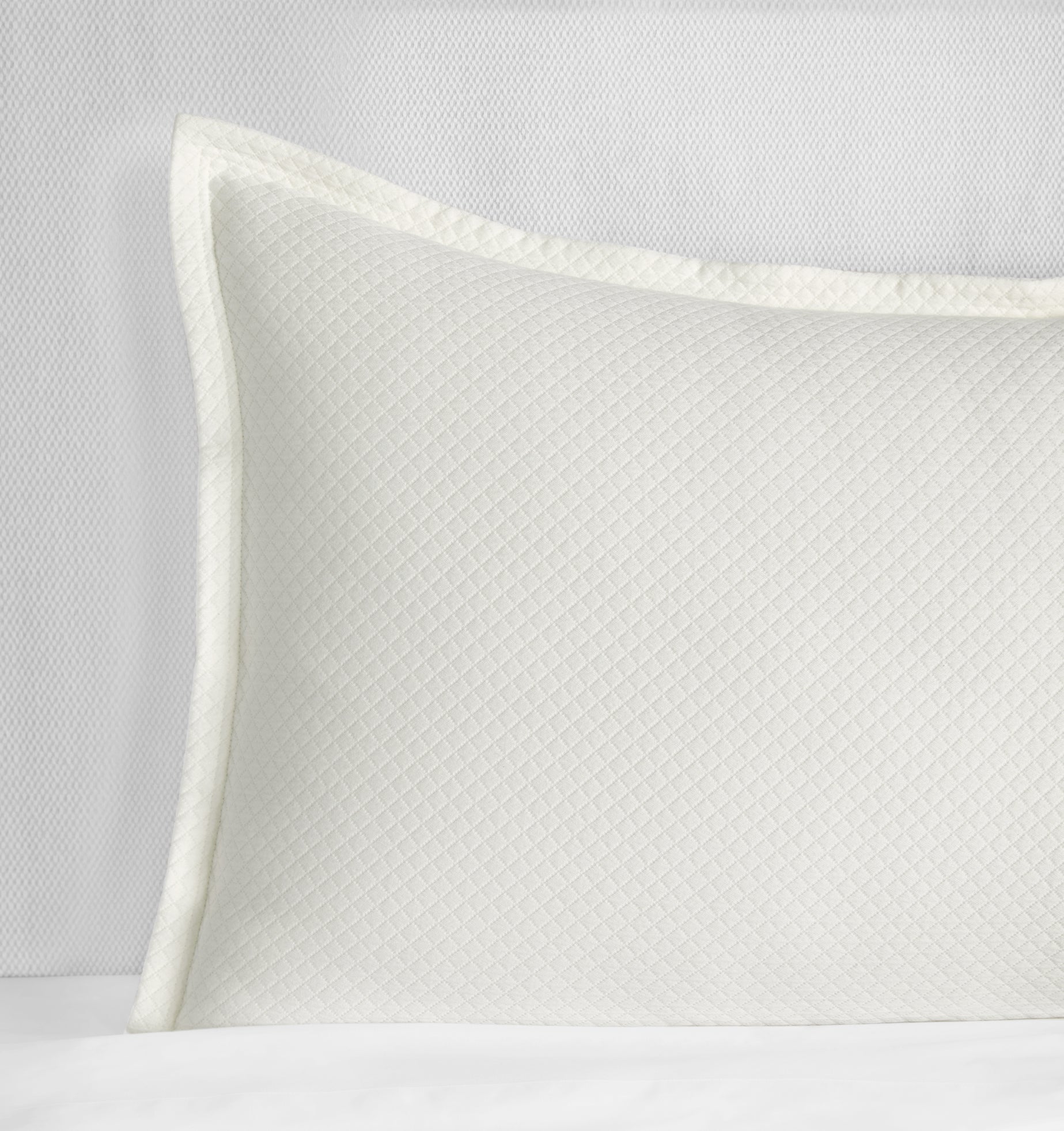 SFERRAFiorito Standard Sham - 100% Exclusive. Ivory store